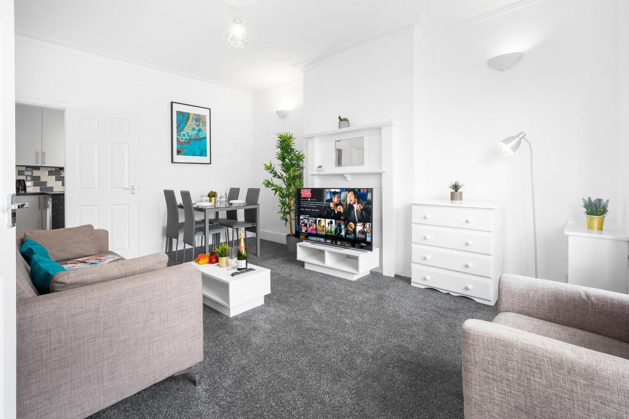 Harborne 2 Bedroom House - Parking - Smart Tv - Wifi - 62W برمنغهام المظهر الخارجي الصورة